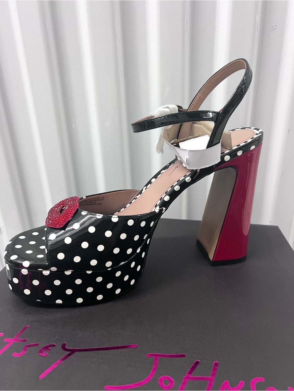 Betsey Johnson Allyson Lips Polka Dot Platform Heels Sandals NEW - Picture 7 of 10